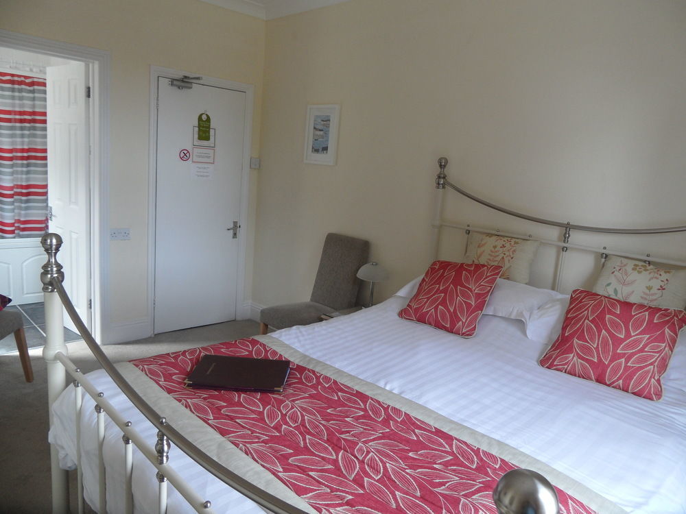 Stour Lodge Guest House クライストチャーチ エクステリア 写真